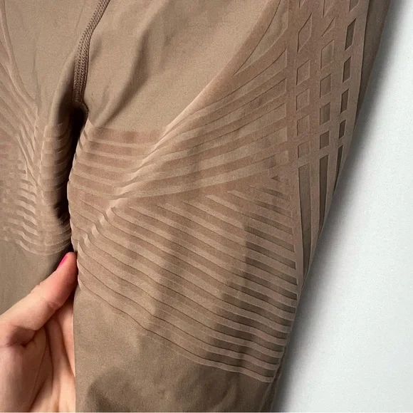 Fanka Body Sculpt 1.0 7/8 Leggings Reversible Wear NWOT Size S Tank Compression - Picture 7 of 12